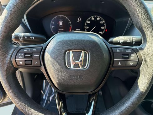 Used 2023 Honda HR-V LX image 13