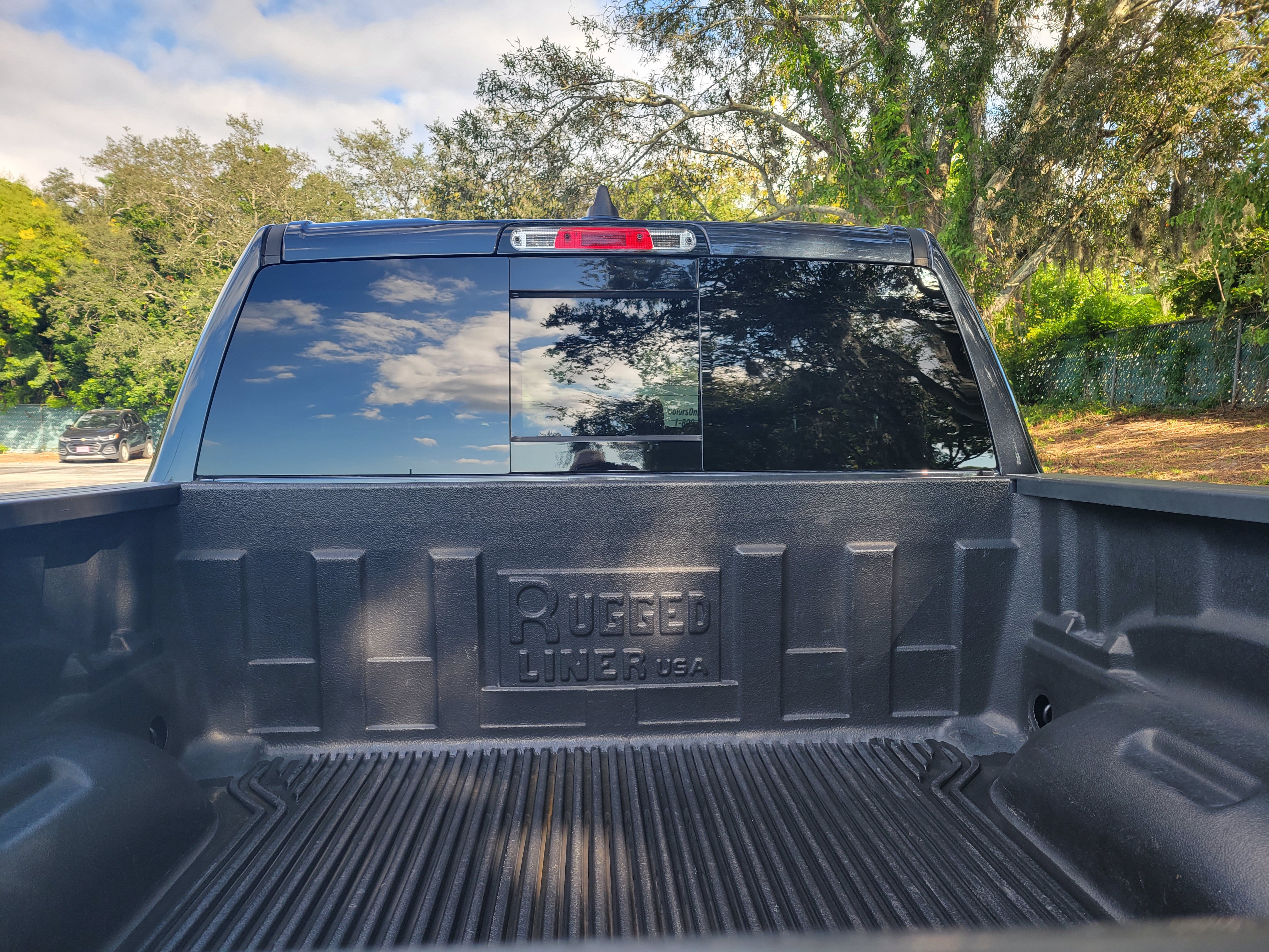Used 2021 RAM 1500 Laramie w/ Sport Appearance Package AWD/4WD image 8