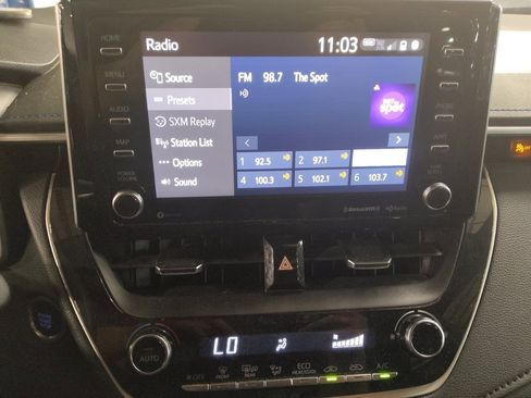 Used 2020 Toyota Corolla XSE FWD image 25