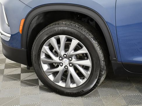 Used 2025 Buick Enclave Preferred image 53