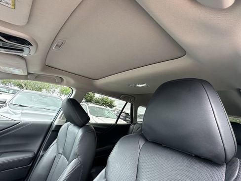 Used 2022 Subaru Outback Limited AWD/4WD image 25