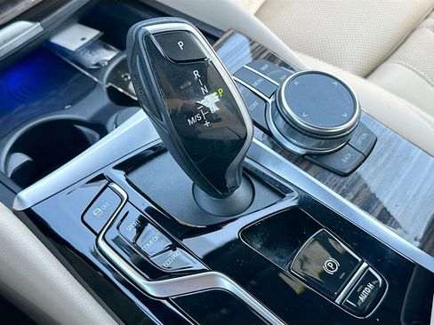Certified 2023 BMW 530i RWD image 17
