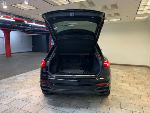 Used 2022 Audi Q3 2.0T Premium w/ Black Optic Sport Package AWD/4WD image 35