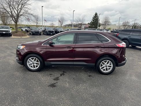 Used 2024 Ford Edge SEL w/ Convenience Package image 4