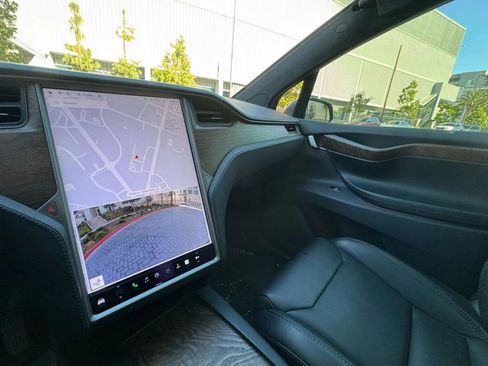 Used 2021 Tesla Model X Long Range AWD/4WD image 20