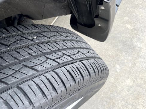 Used 2010 Honda CR-V EX-L image 7