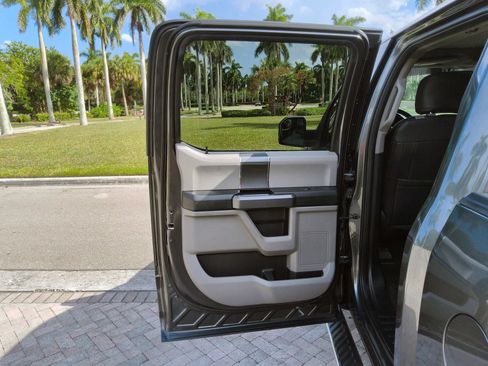 Used 2016 Ford F150 XLT w/ Equipment Group 302A Luxury AWD/4WD image 34