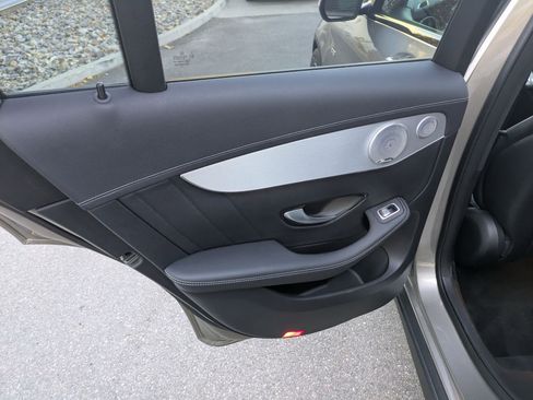 Used 2020 Mercedes-Benz GLC 43 AMG 4MATIC image 30