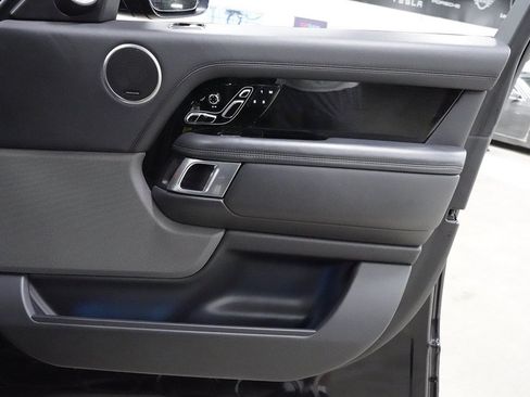 Used 2019 Land Rover Range Rover Supercharged AWD/4WD image 32