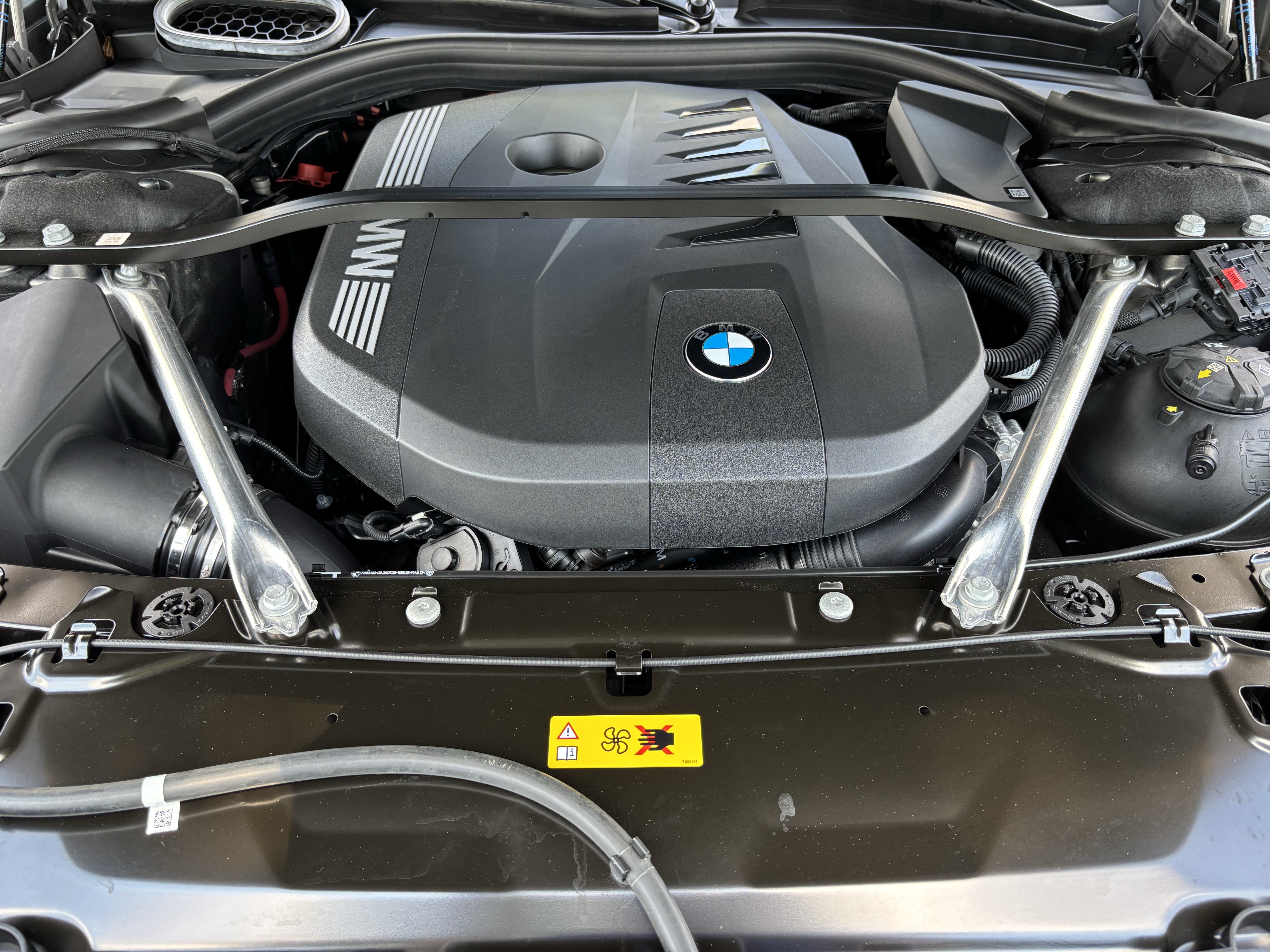 Certified 2025 BMW 750e xDrive w/ Executive Package AWD/4WD image 36