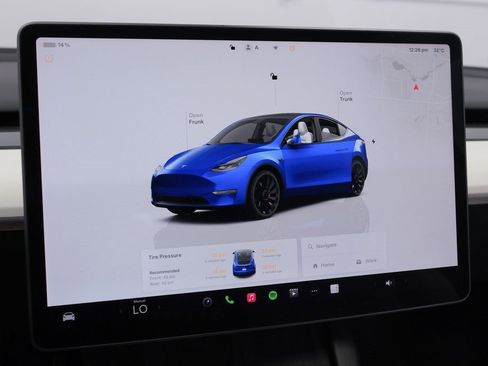 Used 2023 Tesla Model Y Performance image 23