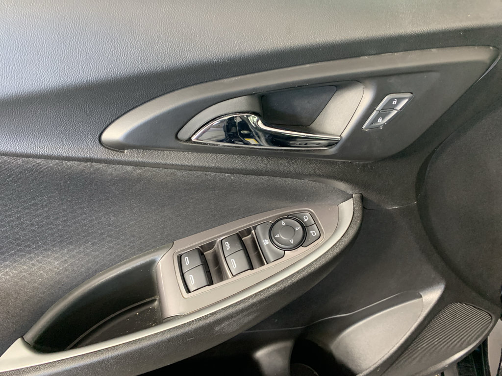 Used 2024 Chevrolet Malibu LT FWD image 14