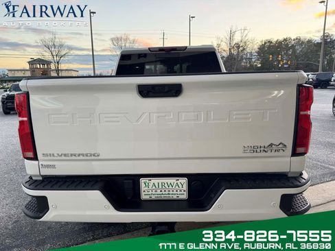 Used 2024 Chevrolet Silverado 2500 High Country w/ High Country Premium Package AWD/4WD image 7