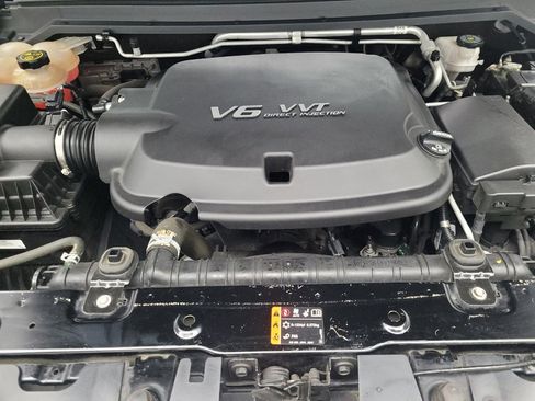 Used 2019 Chevrolet Colorado LT RWD image 30