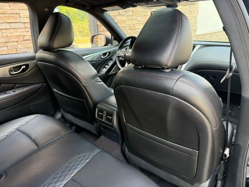 Used 2018 INFINITI Q50 Red Sport 400 w/ Sensory Package (Sport) RWD image 13