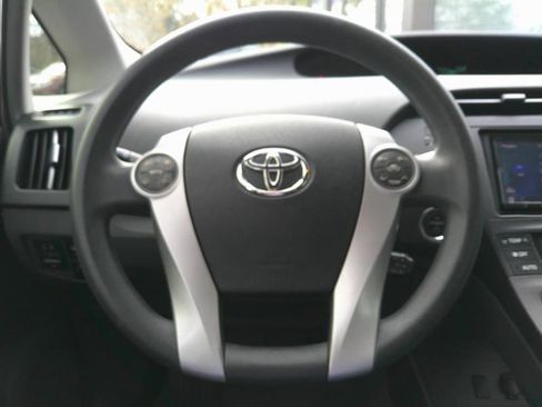 Used 2011 Toyota Prius Three image 13