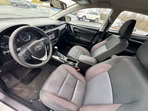 Used 2019 Toyota Corolla LE image 11