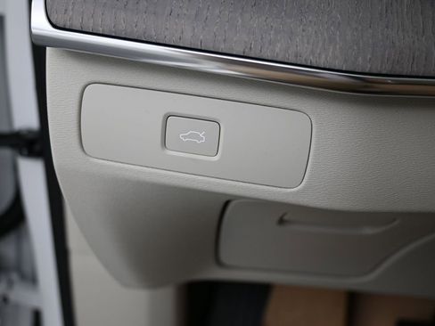 New 2026 Volvo XC90 B6 Ultra image 15