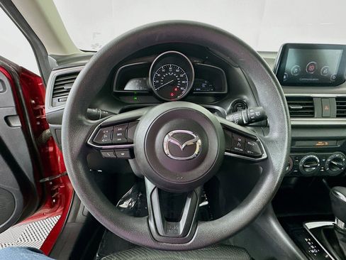 Used 2018 MAZDA MAZDA3 Sport FWD image 11