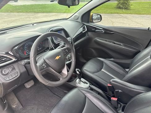 Used 2022 Chevrolet Spark LT w/ Driver Confidence Package FWD image 9