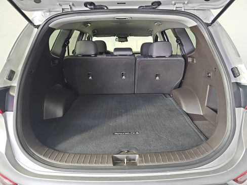 Used 2020 Hyundai Santa Fe SEL FWD image 12