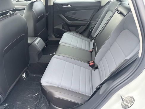 New 2026 Volkswagen Jetta SE image 7