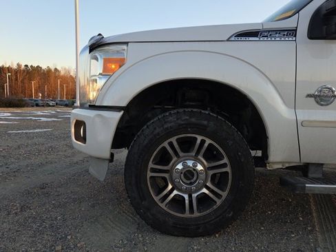 Used 2013 Ford F250 Platinum w/ FX4 Off Road Pkg image 14