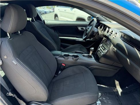 Used 2020 Ford Mustang Coupe RWD image 24