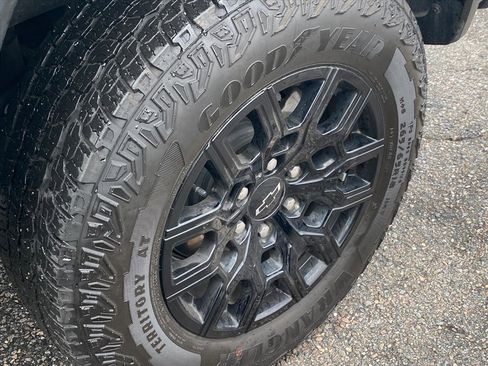 Certified 2024 Chevrolet Colorado Trail Boss w/ Advanced Trailering Package image 22