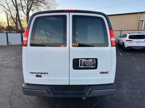 Used 2019 GMC Savana 2500 w/ Driver Convenience Package image 10
