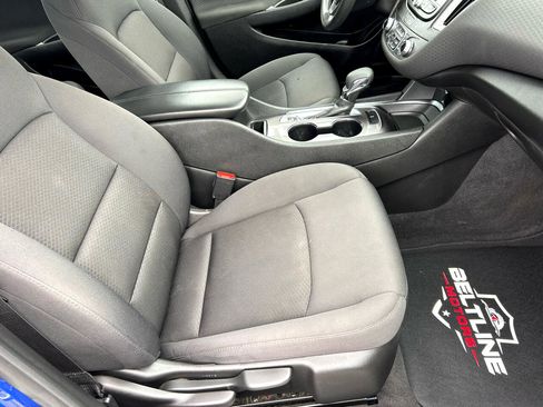 Used 2023 Chevrolet Malibu LT image 10