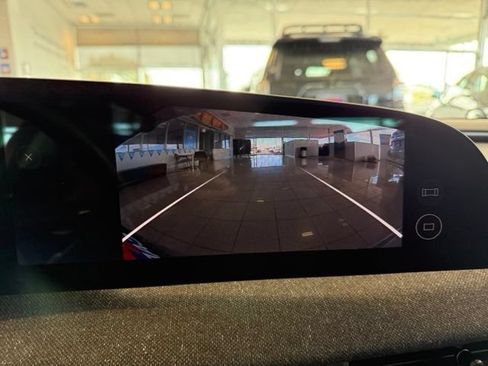 Used 2025 Lucid Air Pure RWD image 16