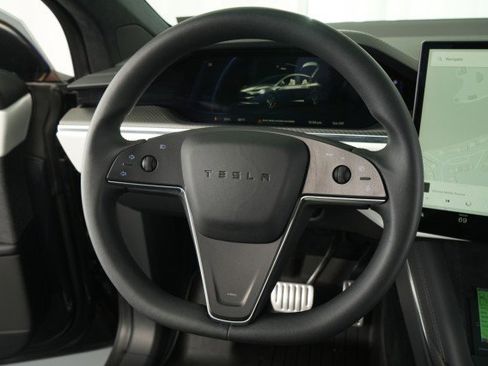 Used 2023 Tesla Model X Plaid image 29