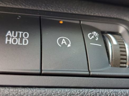 Used 2026 Chevrolet Equinox LT AWD/4WD image 18