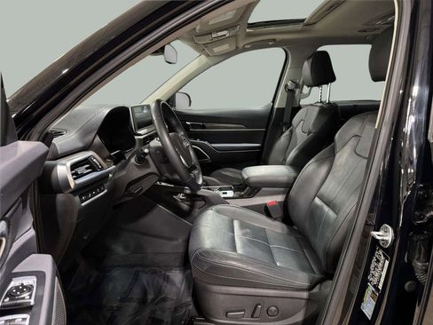 Used 2020 Kia Telluride EX AWD/4WD image 5