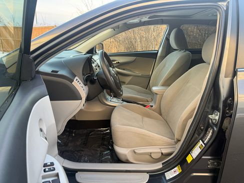 Used 2013 Toyota Corolla LE Special Edition image 13