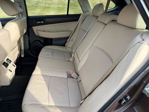 Used 2019 Subaru Outback 3.6R Limited image 21