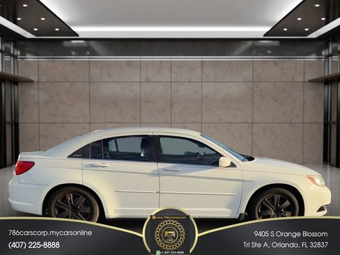 Used 2012 Chrysler 200 LX image 7