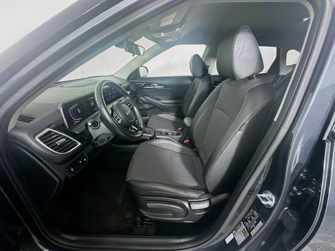 Used 2025 Kia Seltos S FWD image 13