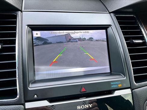 Used 2019 Ford Taurus Limited FWD image 22