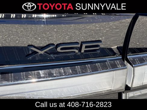Used 2026 Toyota Prius Plug-In Hybrid FWD image 13