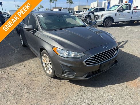 Used 2019 Ford Fusion SE image 1