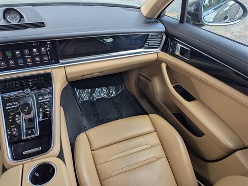 Used 2022 Porsche Panamera 4S Executive image 8