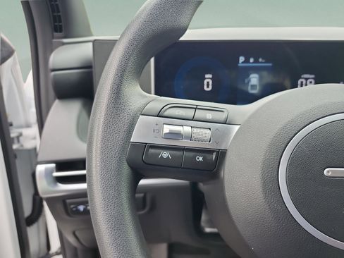 Certified 2025 Hyundai Santa Cruz SEL FWD image 13