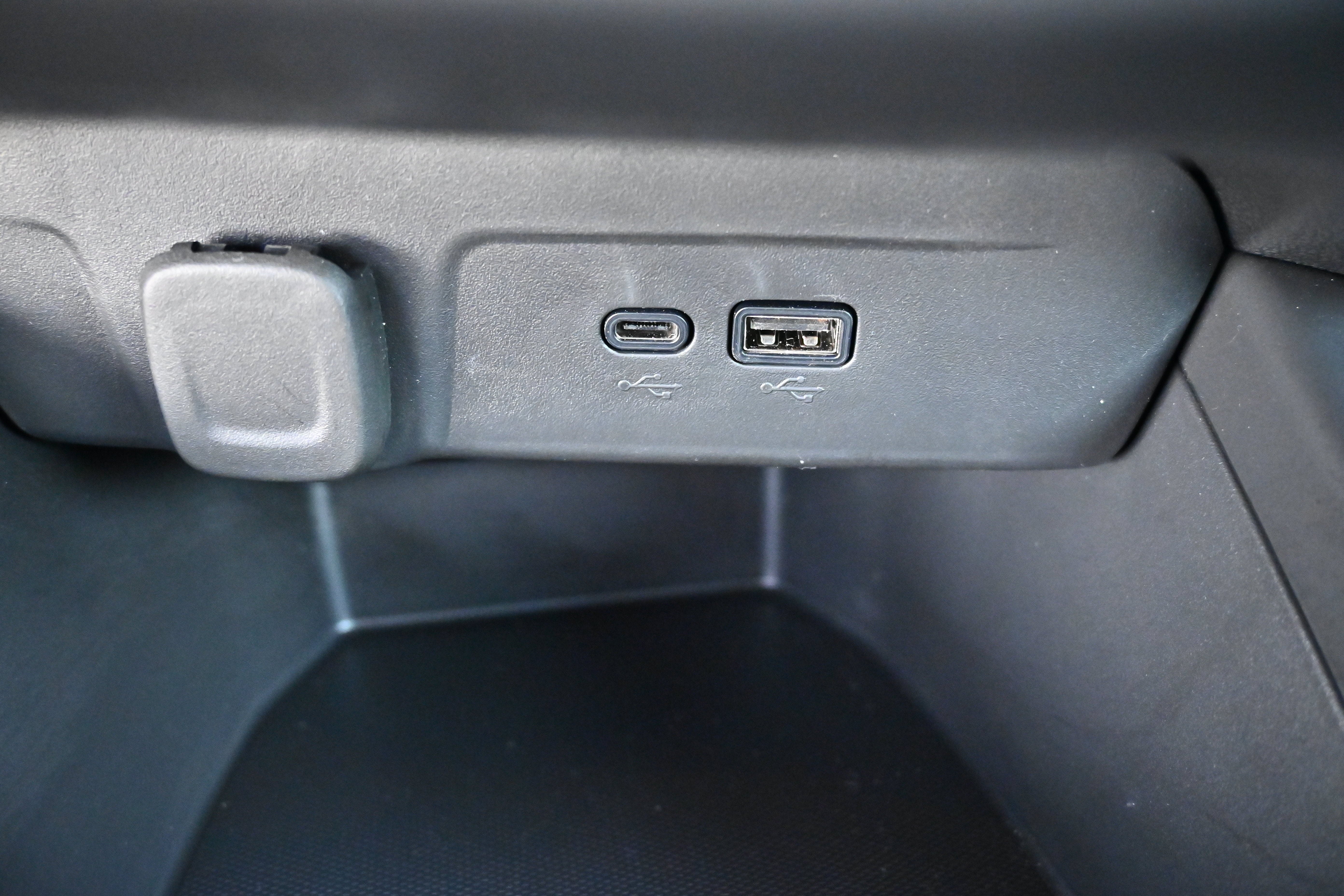 Used 2026 Chevrolet Trax LS w/ LS Convenience Package FWD image 24
