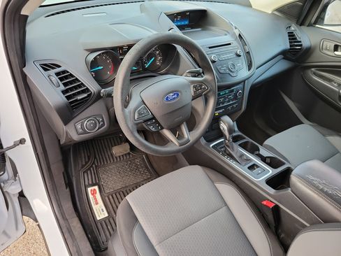 Used 2018 Ford Escape SE w/ Ford Safe & Smart Package image 8