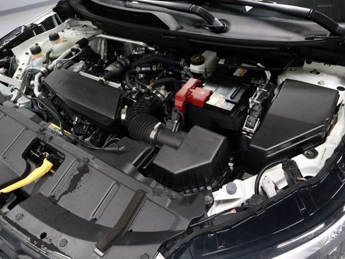 Certified 2023 Nissan Rogue SV image 17