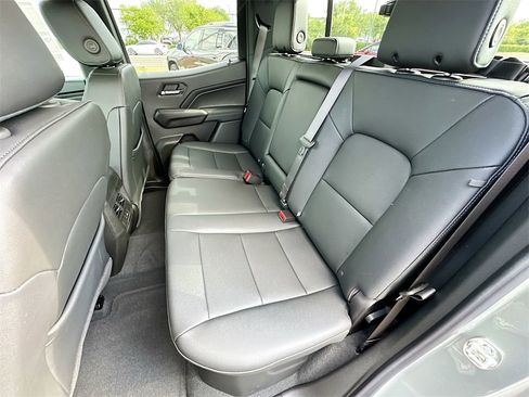 New 2025 Chevrolet Colorado LT w/ LT Convenience Package image 17