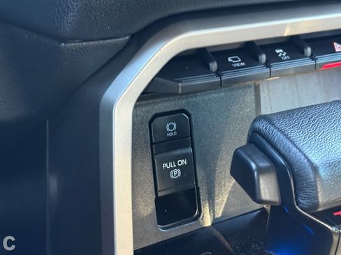 Used 2022 Toyota Tundra Limited w/ TRD Off-Road Package image 23