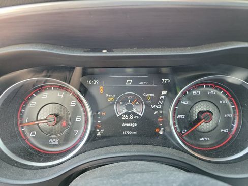 Used 2016 Dodge Charger SE RWD image 22